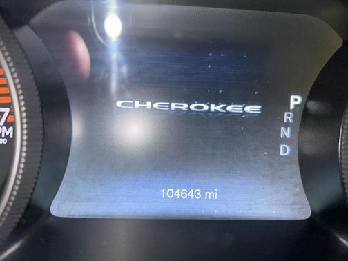 Bright White Clearcoat 2017 Jeep Cherokee Limited