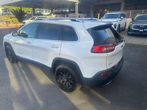 Bright White Clearcoat 2017 Jeep Cherokee Limited