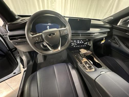 Radiant White 2026 INFINITI QX60 SPORT