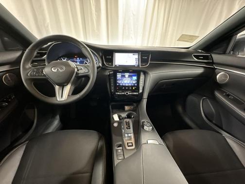 2025 INFINITI QX55 ESSENTIAL