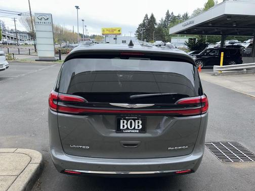 Ceramic Gray Clearcoat 2023 Chrysler Pacifica Limited
