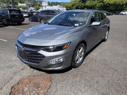Sterling Gray Metallic 2023 Chevrolet Malibu LT