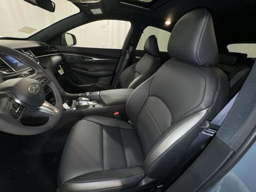 2025 INFINITI QX55 LUXE