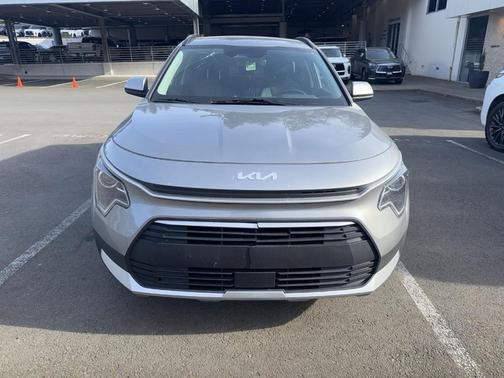 2023 Kia Niro EX