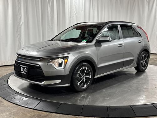 Steel Gray 2023 Kia Niro EX
