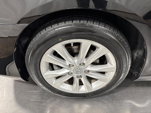 Obsidian Black 2011 Lexus ES 350 Base
