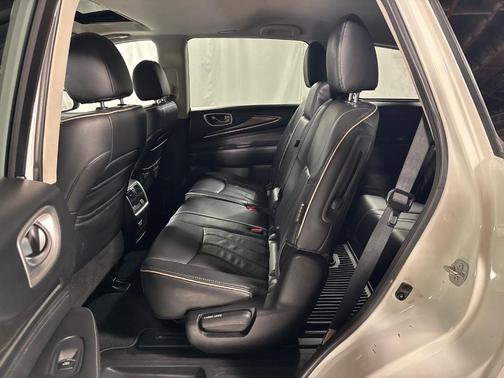 Majestic White 2019 INFINITI QX60 Luxe