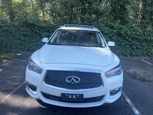 Majestic White 2019 INFINITI QX60 Luxe