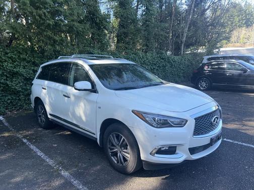 Majestic White 2019 INFINITI QX60 Luxe