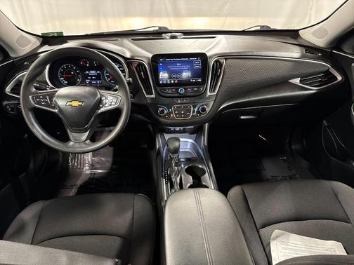 Summit White 2023 Chevrolet Malibu LT