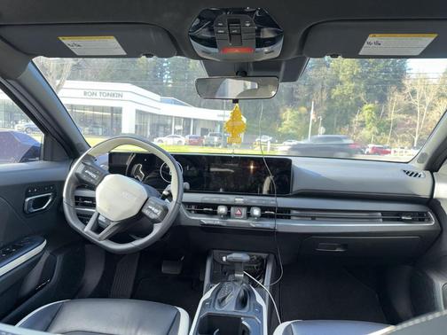 Aurora Black Pearl 2025 Kia K4 GT-Line