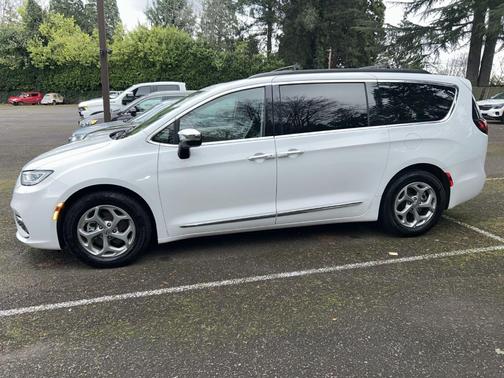 2023 Chrysler Pacifica Limited