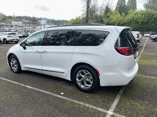 2023 Chrysler Pacifica Limited
