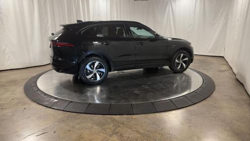 2025 Jaguar F-PACE P250 R-Dynamic S