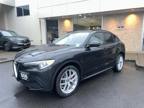 2018 Alfa Romeo Stelvio Base