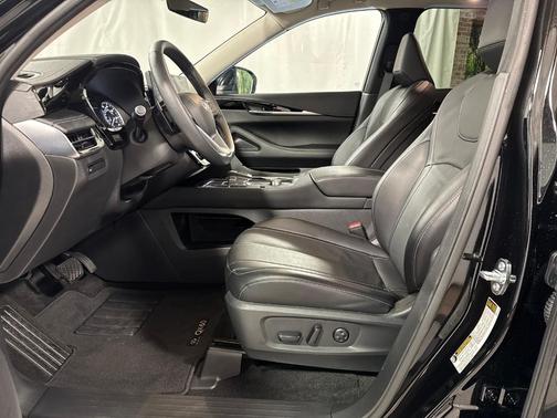 2025 INFINITI QX60 Pure