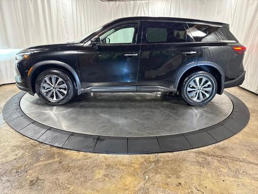 2025 INFINITI QX60 Pure