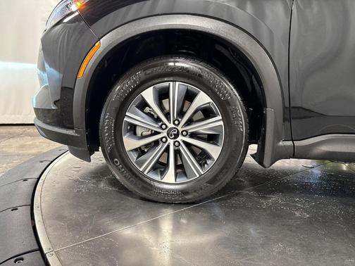 2025 INFINITI QX60 Pure