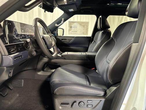 2026 INFINITI QX80 SPORT