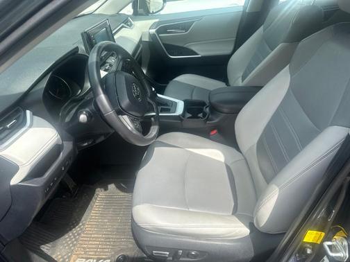 Magnetic Gray Metallic 2020 Toyota RAV4 XLE Premium