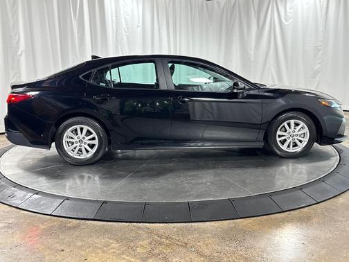 Midnight Black Metallic 2025 Toyota Camry LE