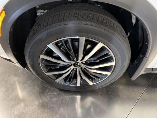 Mjst Whte 2025 INFINITI QX60 AUTOGRAPH