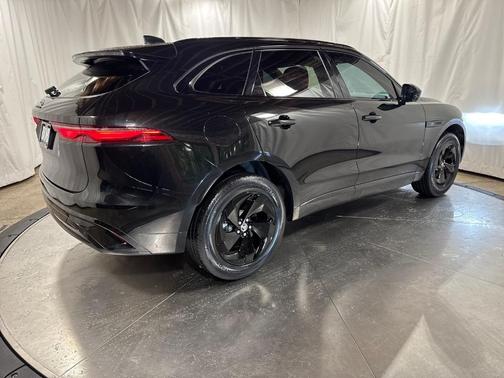 Santorini Black 2025 Jaguar F-PACE P250 R-Dynamic S
