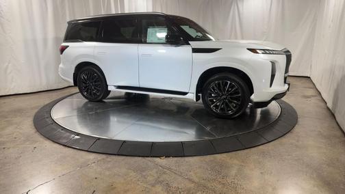 2t Radiant Whit 2026 INFINITI QX80 AUTOGRAPH