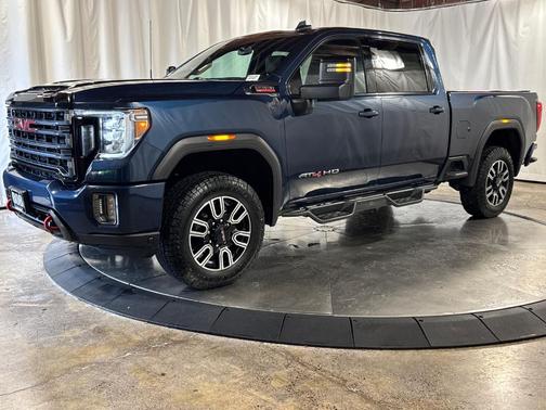 Pacific Blue Metallic 2023 GMC Sierra 2500 AT4