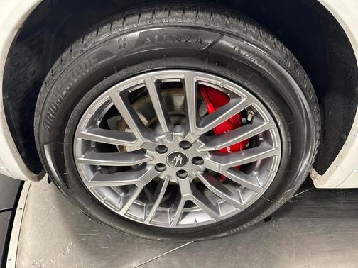 Bianco 2023 Maserati Grecale GT