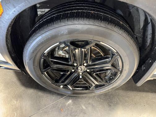 Radiant White 2026 INFINITI QX60 SPORT