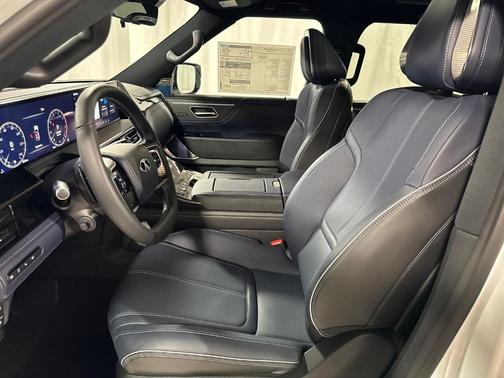 2t Radiant Whit 2026 INFINITI QX80 SPORT