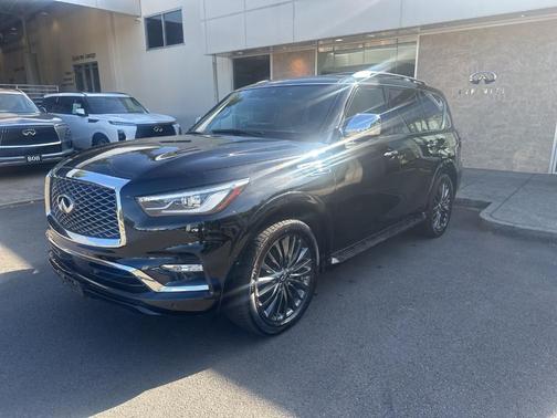 Diamond Black 2024 INFINITI QX80 SENSORY
