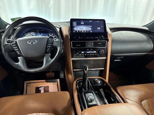 Diamond Black 2024 INFINITI QX80 SENSORY