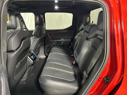 Red Canyon 2024 Rivian R1T Adventure Package