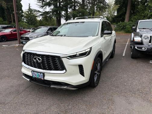 Majestic White 2022 INFINITI QX60 SENSORY