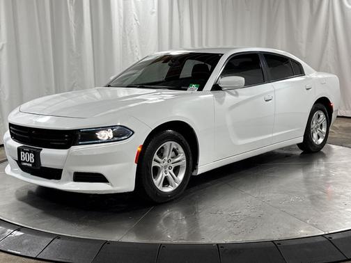 White Knuckle Clearcoat 2022 Dodge Charger SXT