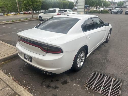 White Knuckle Clearcoat 2022 Dodge Charger SXT