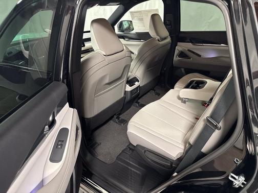 Mineral Black 2027 INFINITI QX65