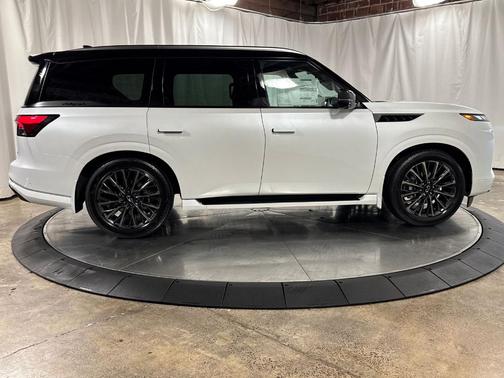 2t Radiant Whit 2026 INFINITI QX80 AUTOGRAPH