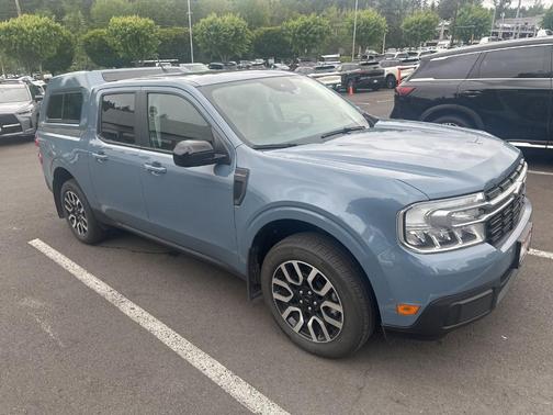 Azure Gray Metallic 2024 Ford Maverick Lariat