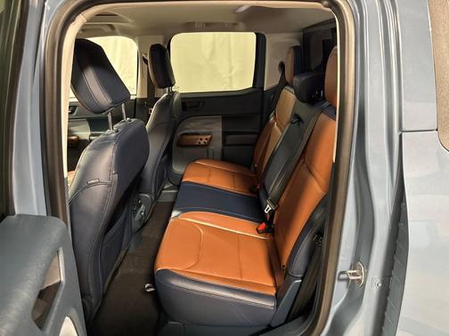Azure Gray Metallic 2024 Ford Maverick Lariat