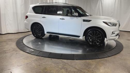 2023 INFINITI QX80 SENSORY