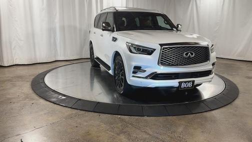 2023 INFINITI QX80 SENSORY