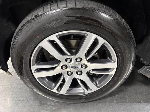 Agate Black Metallic 2024 Ford Expedition Max Limited
