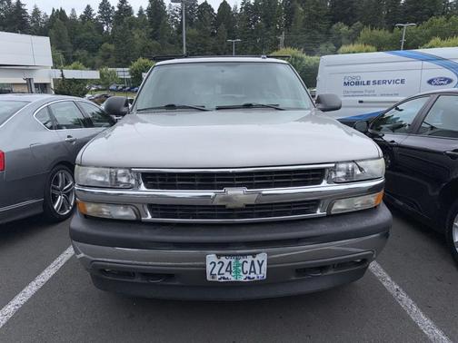 Silver Birch Metallic 2005 Chevrolet Suburban LS
