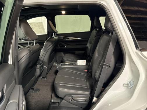 Radiant White 2027 INFINITI QX60 Luxe