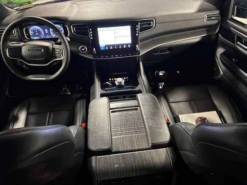 White 2024 Jeep Wagoneer L Series II