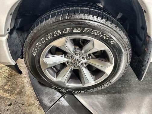 Ivory White 2022 RAM 1500 Limited