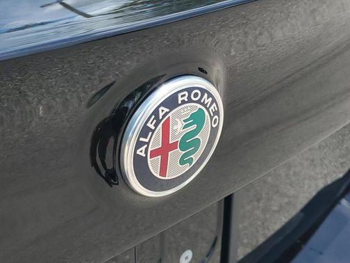 2019 Alfa Romeo Giulia Base
